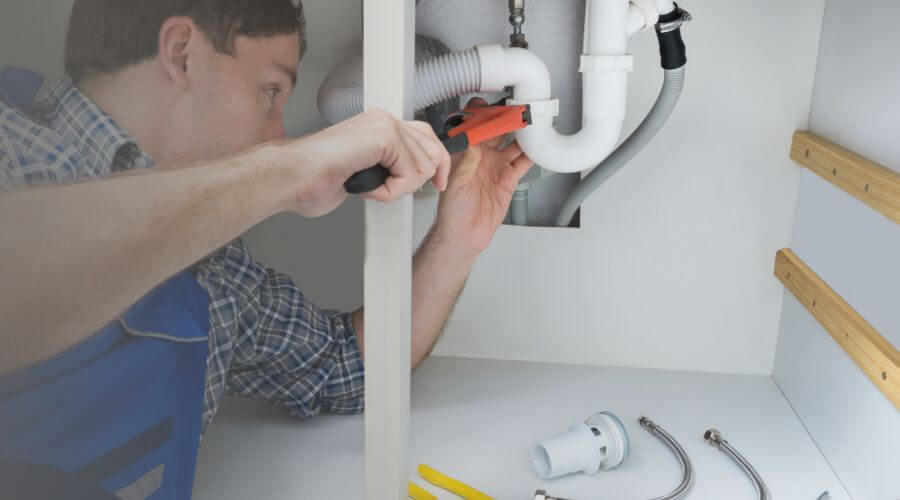 Professional emergency plumbing in Garber, IA